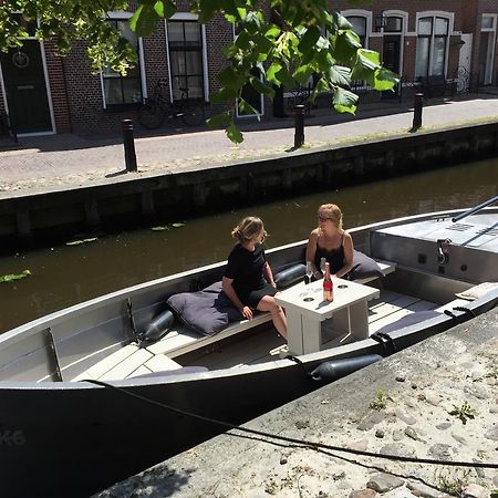 B&B Het Herenhuys Aan De Historische Gracht Van Kollum Экстерьер фото